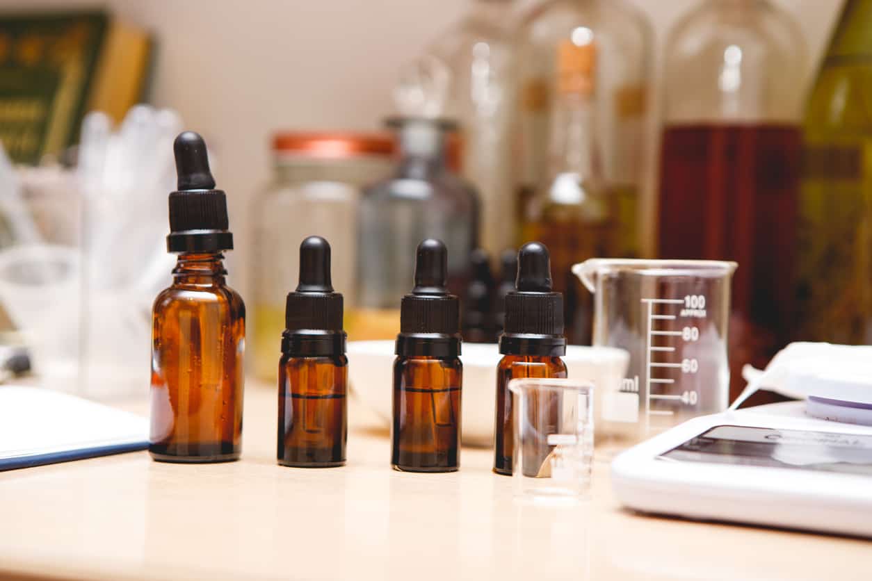 perfume samples for subscription business